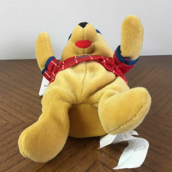 Disney Store Winnie the Pooh Bear Baseball Mini Bean Bag Stuffed Plush Toy 8" - Picture 7 of 10